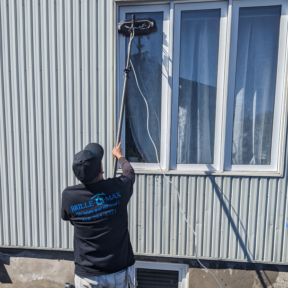 Nettoyage de vitres à l'eau Pure par Brille-O-Max à Québec